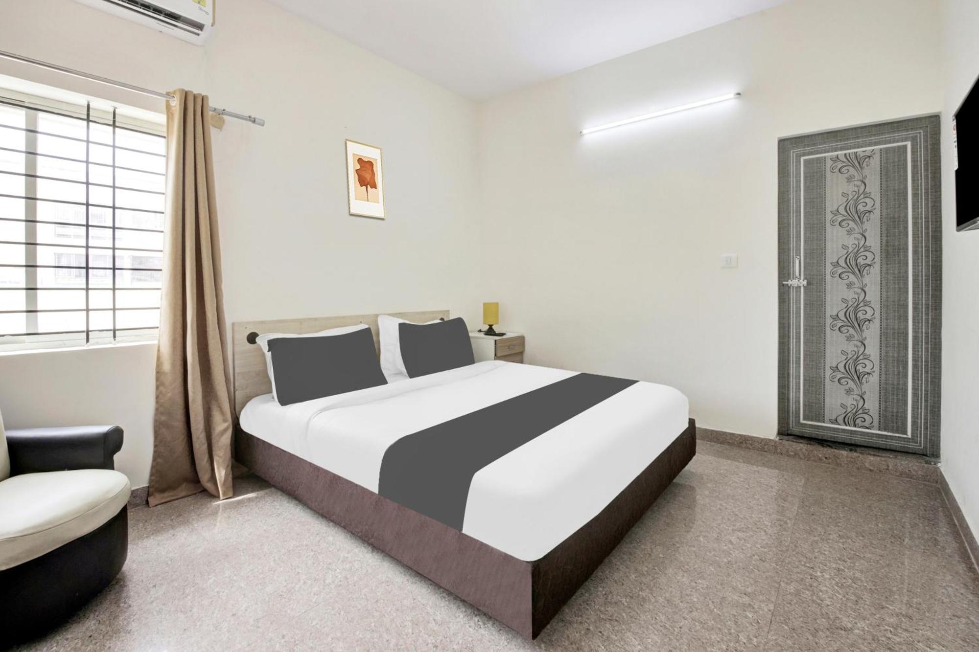 Hotel O Sri Manjunatha Deluxe Suites Bangalore Eksteriør billede