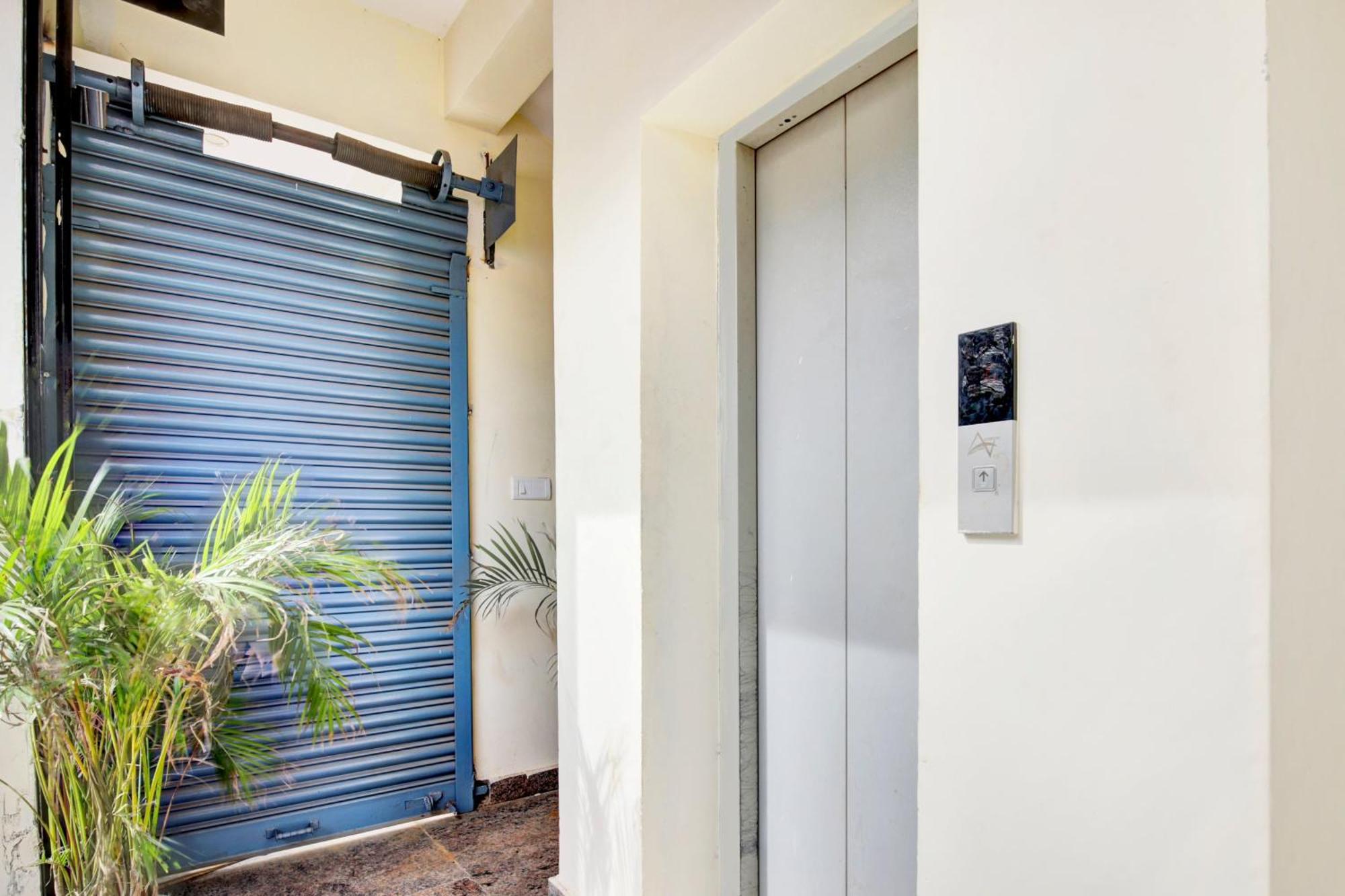 Hotel O Sri Manjunatha Deluxe Suites Bangalore Eksteriør billede